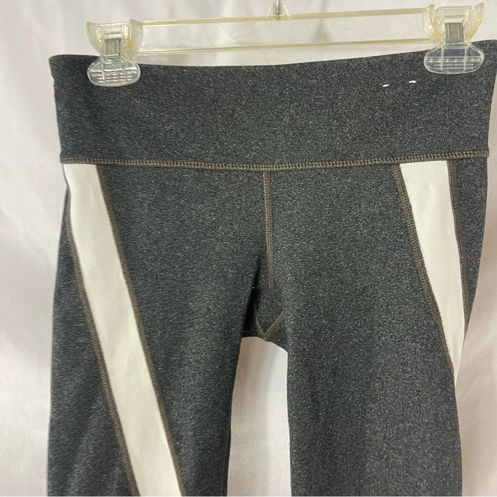 Gapfit gfast Capri workout capris - Picture 10 of 12